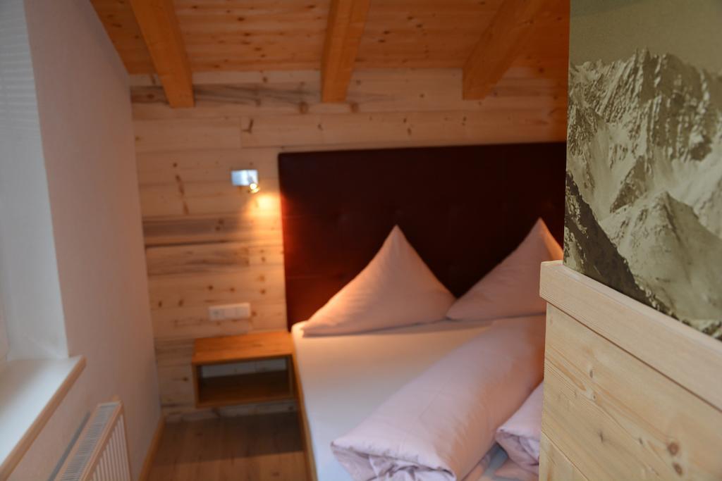 Tischlerei Rudigier Vermietung Kappl  Room photo